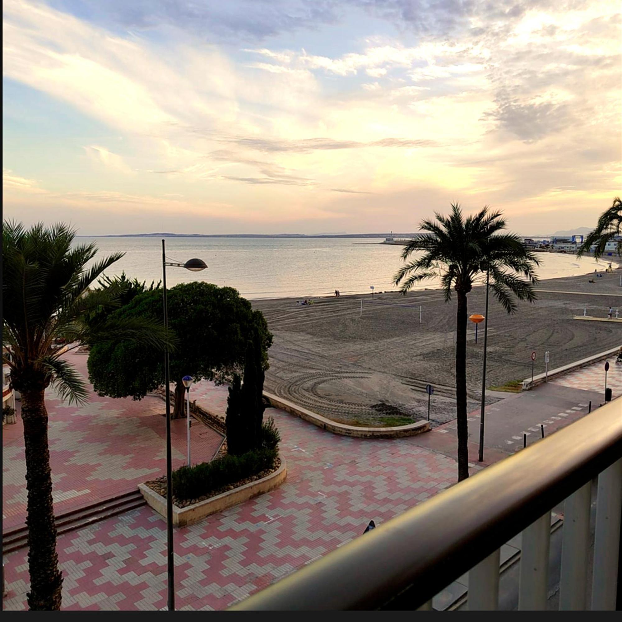 Apartamento Santa Pola Primera Linea De Playa Екстер'єр фото